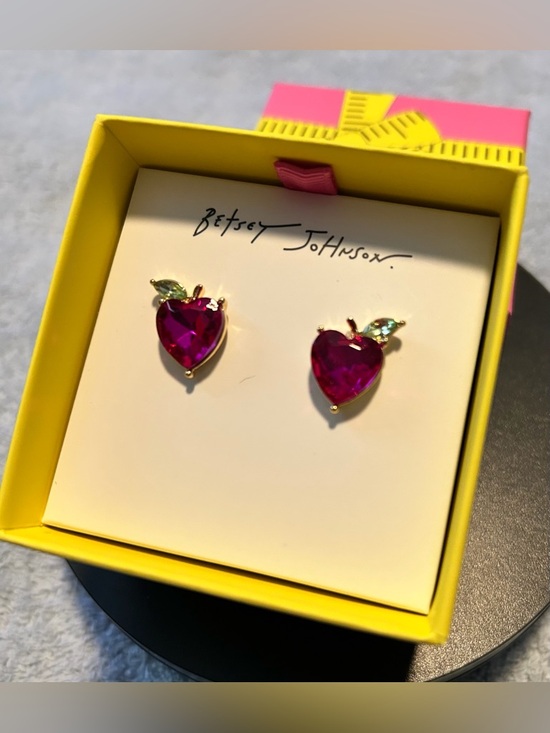 Betsey Johnson Jewelry - BETSEY JOHNSON PINK APPLE HEART STUD-EARRINGS/NEW-IN-BOX/NWT/NO FLAWS